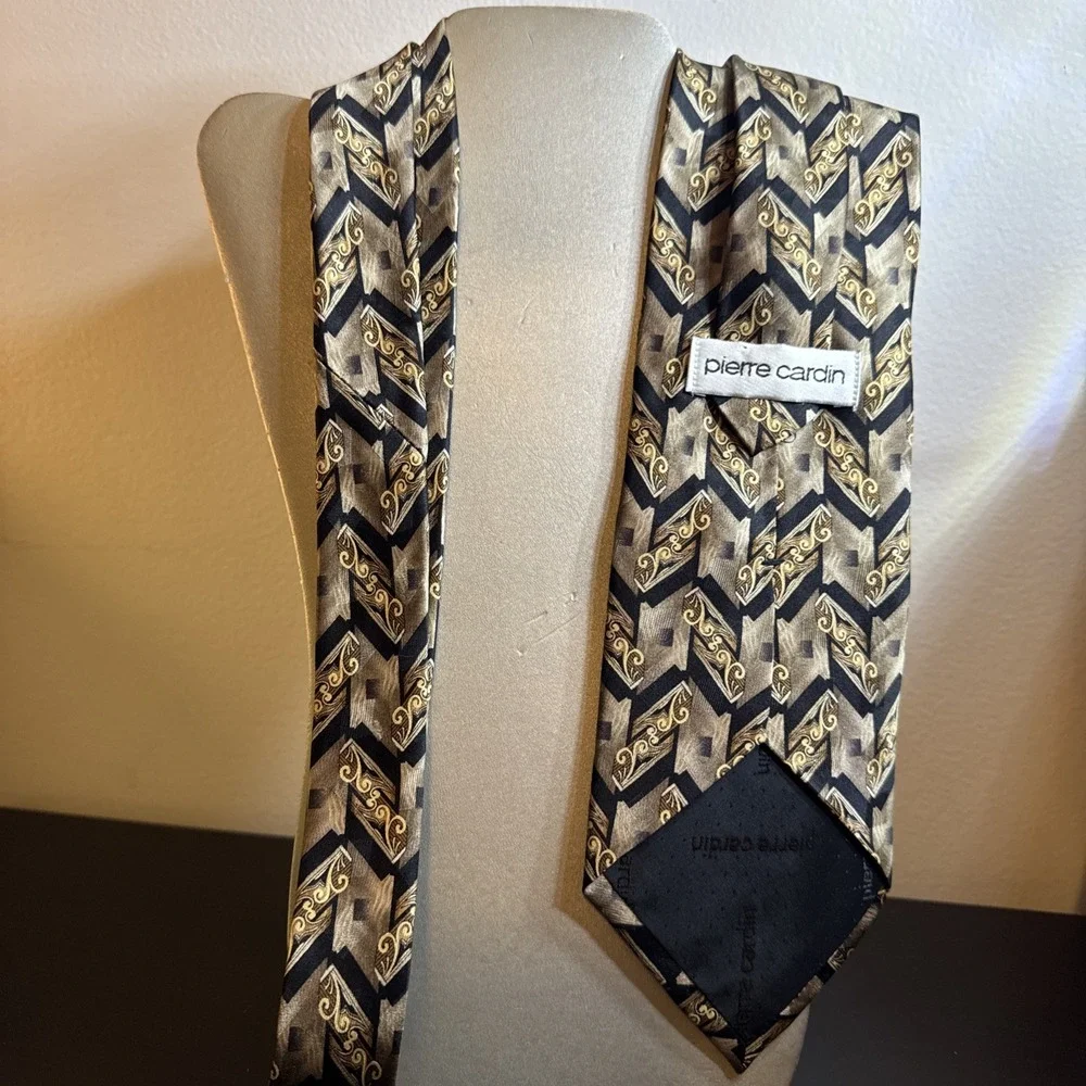 Pierre Cardin Silver Gold Black‎ Classic 58